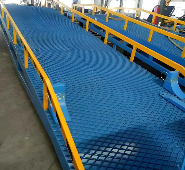 和龙移动式液压登车桥