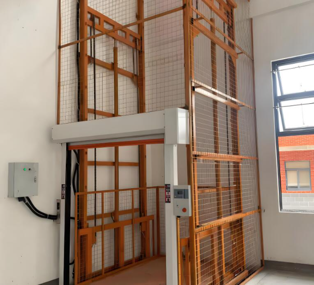 和龙升降货梯是特种设备码